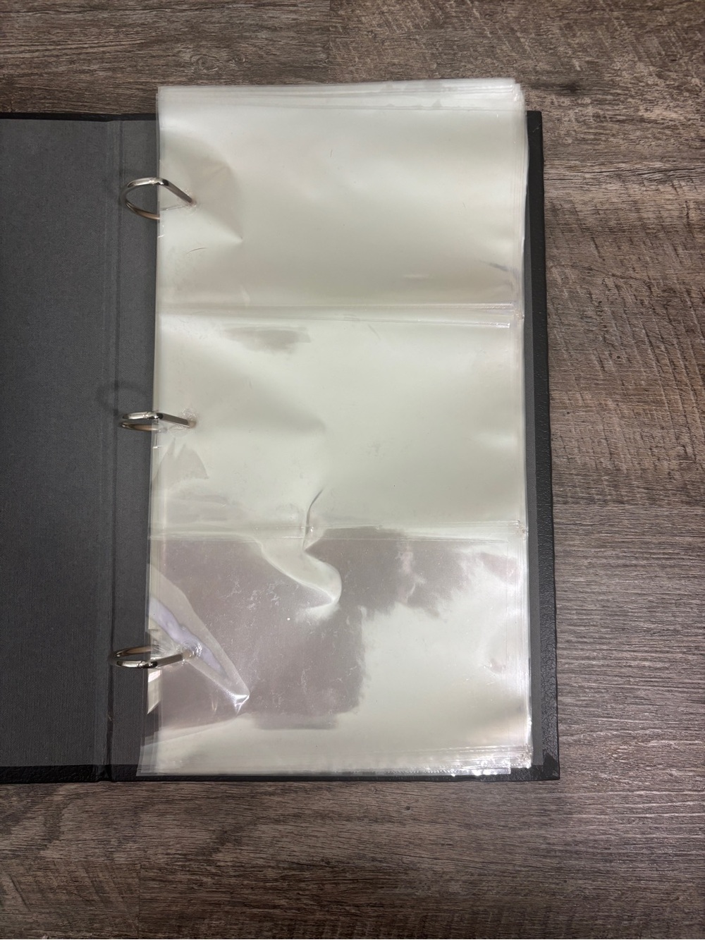 Classic Black Photo Album with Gold Detailing holds 225 photos - Picture 3 of 3